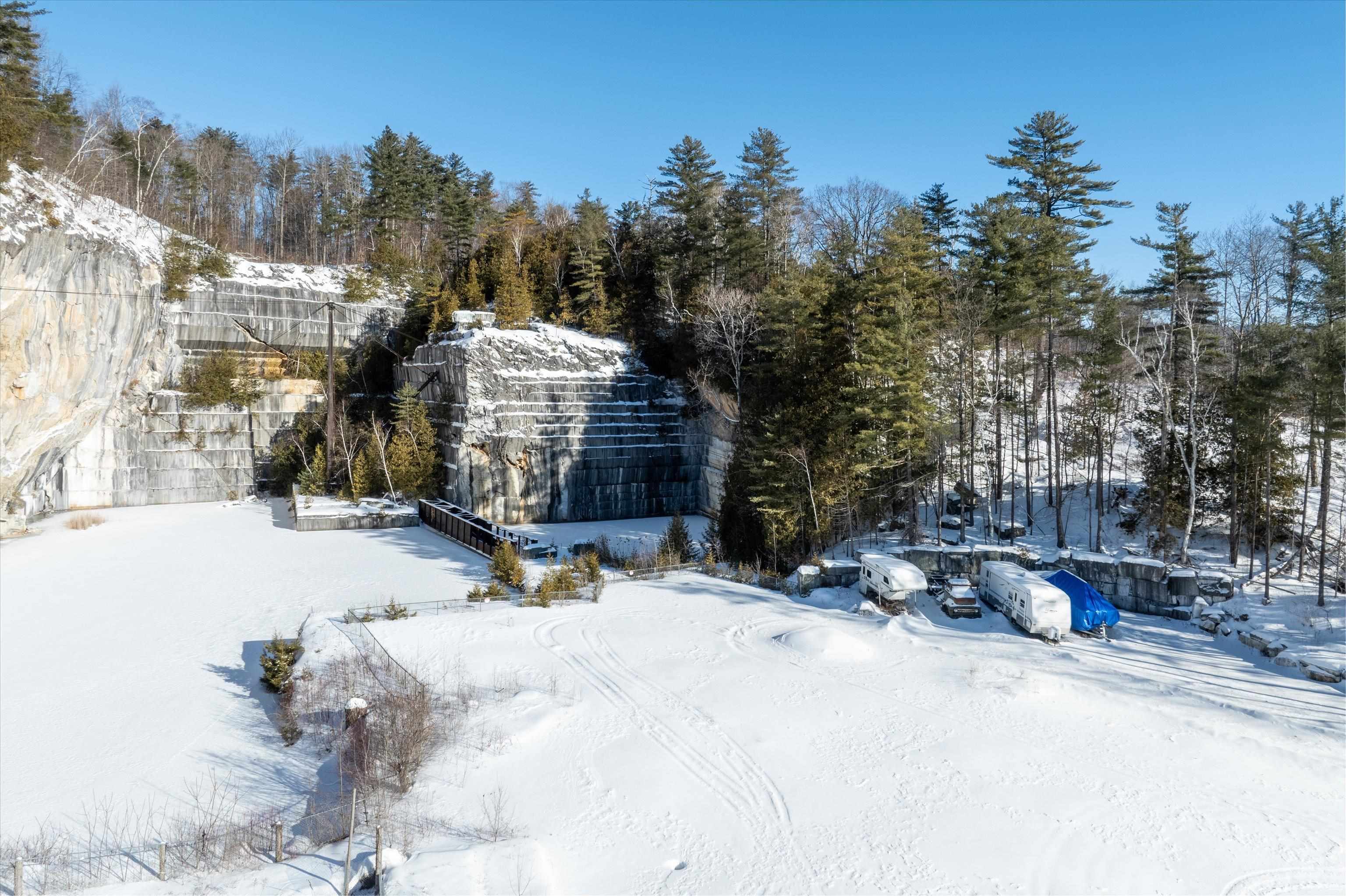 Commercial Sale in Proctor