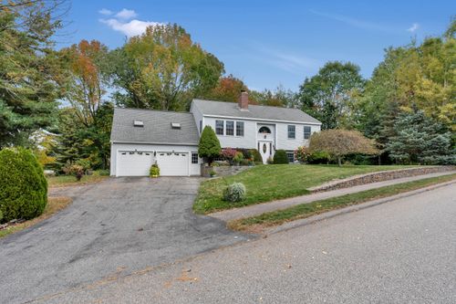 2 Colchester Drive, South Portland, ME, 04106 | Card Image