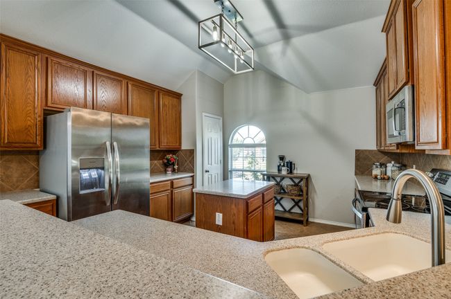 1730 Vista Ridge Dr W, House other with 3 bedrooms, 2 bathrooms and null parking in Midlothian TX | Image 18