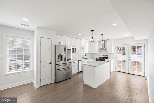 27700 Ridge Rd, DAMASCUS, MD, 20872-2424 | Card Image