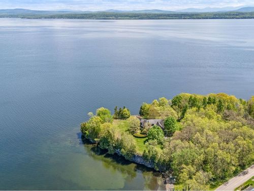 138 E Shore N, Grand Isle, VT, 05458-2353 | Card Image