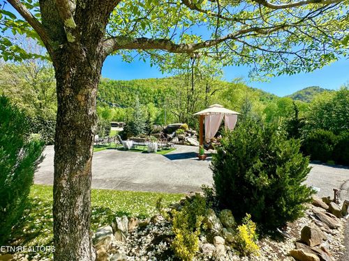213214 Highway 73, Townsend, TN, 37882 | Card Image