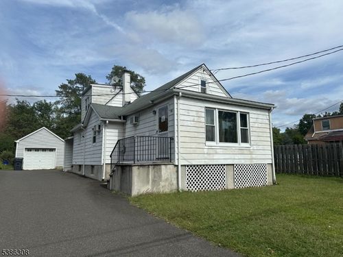 102 Pine St, Bridgewater, NJ, 08807-2719 | Card Image