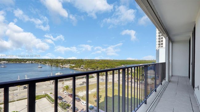 APT-907 - 322 Buchanan St, Condo with 2 bedrooms, 2 bathrooms and null parking in Hollywood FL | Image 8
