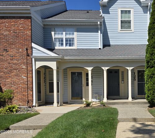126 Tulip Ln, Freehold, NJ, 07728-4090 | Card Image