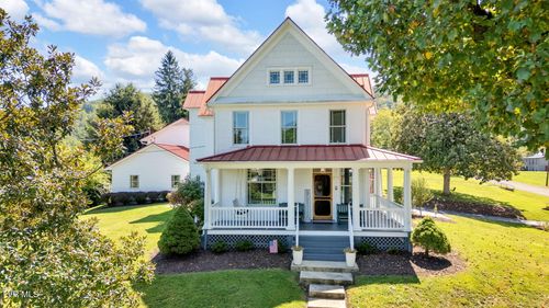308 Pearl Ave E, Big Stone Gap, VA, 24219-2942 | Card Image