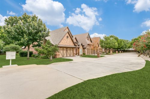 unit-201-223 Wood St, Grapevine, TX, 76051-3680 | Card Image