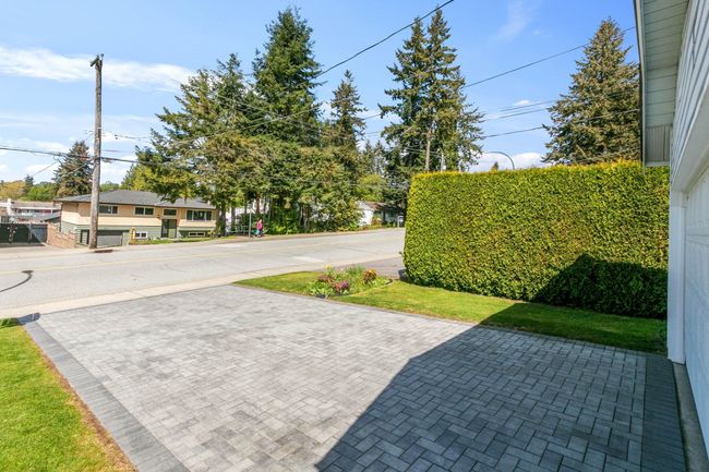 431 Mundy Street, House other with 3 bedrooms, 2 bathrooms and 6 parking in Coquitlam BC | Image 40