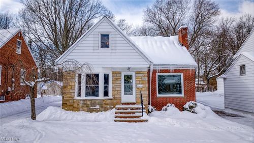 1324 Dorsh Rd, South Euclid, OH, 44121-3838 | Card Image