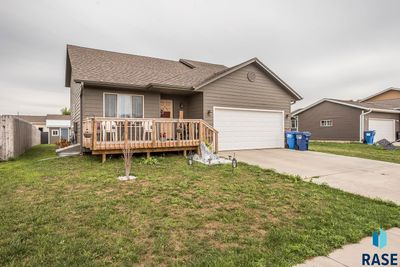 2513 Pampas Grass Ave, House other with 4 bedrooms, 2 bathrooms and null parking in Sioux Falls SD | Image 2