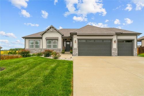 27827 133rd St, Lake Lotawana, MO, 64086-5321 | Card Image