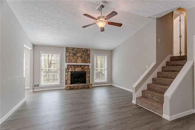 477 Victoria Rd, House other with 3 bedrooms, 2 bathrooms and 4 parking in Woodstock GA | Image 6