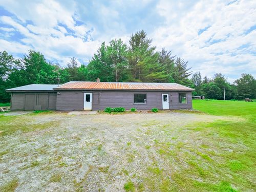 581 Mercer Road, New Sharon, ME, 04955 | Card Image