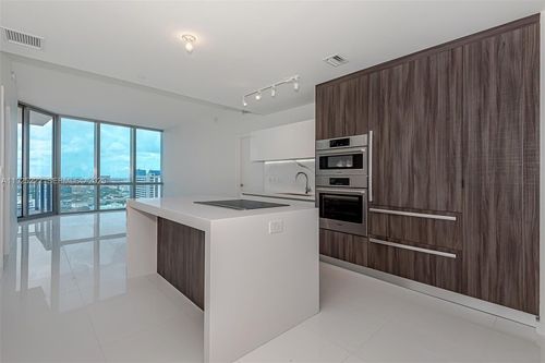 1608-851 Ne 1st Ave, Miami, FL, 33132-1841 | Card Image