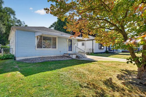 19360 Kinloch, Redford, MI, 48240-2604 | Card Image