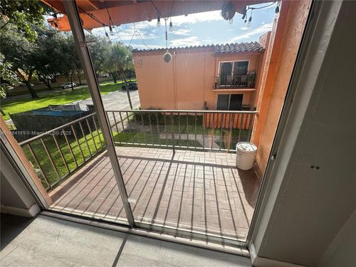 apt-h10-7200 Fairway Dr, Miami Lakes, FL, 33014-6959 | Card Image