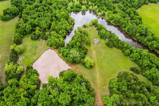 Bird's eye view of a nearby body of water | Image 50