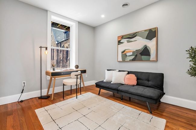 APT-1 - 162 W Concord St, Condo with 2 bedrooms, 2 bathrooms and 1 parking in Boston MA | Image 13