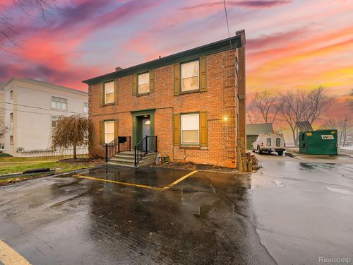 apt-d-3170 Dixie Hwy, Waterford, MI, 48328-1675 | Card Image