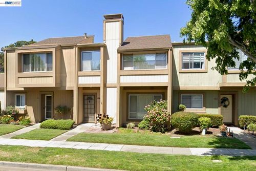 3204 Fiji Ln, Alameda, CA, 94502-6919 | Card Image