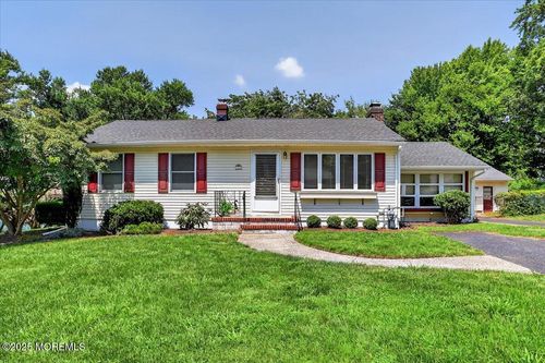 10 Aaron Ave, Howell, NJ, 07731-1502 | Card Image