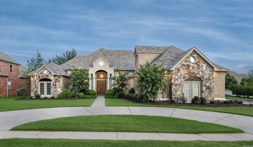 2001 Wellington Plantation Dr, Little Rock, AR, 72211-2093 | Card Image