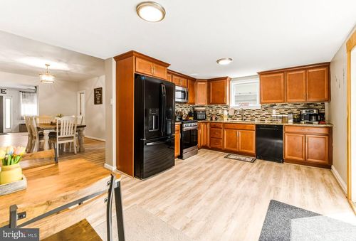 1013 Delsea Dr, Franklinville, NJ, 08322-2314 | Card Image