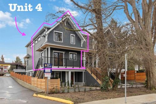4-1789 Emerson St, Victoria, BC, V8R2C2 | Card Image