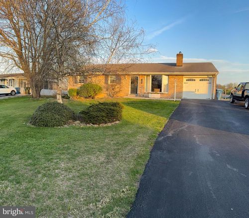 13 Ewell Dr, EAST BERLIN, PA, 17316-9307 | Card Image