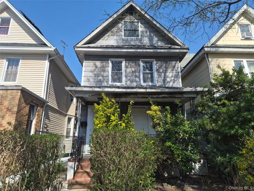 9119 110th St, Richmond Hill, NY, 11418-2310 | Card Image