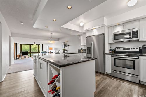 1-14h-501 Hahaione St, Honolulu, HI, 96825-1454 | Card Image