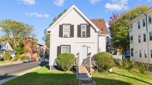 126 Heath St, Hartford, CT, 06106-1057 | Card Image