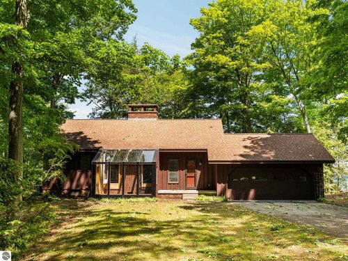 3929 Bay Valley Drive, Williamsburg, MI, 49690 | Card Image