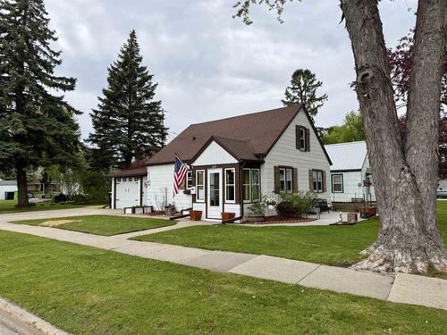 200 Grandview Ave, Waupun, WI, 53963-1941 | Card Image