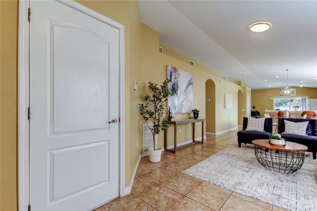 Garage Door & Living Room | Image 5