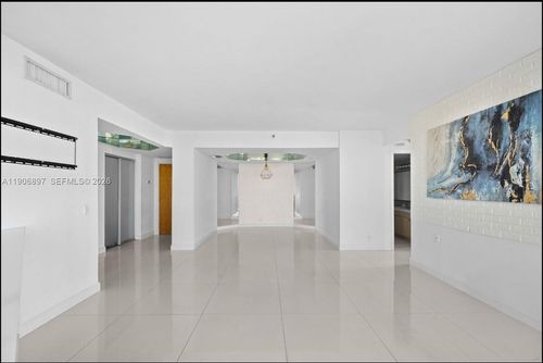 apt-609-3610 Yacht Club Dr, Aventura, FL, 33180-3544 | Card Image