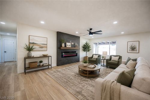 5630 Neosho St, Las Vegas, NV, 89120-4213 | Card Image