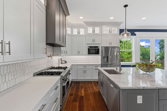 541 Lakeview Cir, House other with 3 bedrooms, 6 bathrooms and 16 parking in Mount Juliet TN | Image 12