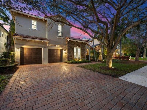 962 Mill Creek Dr, Palm Beach Gardens, FL, 33410-1511 | Card Image