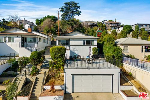 2323 Warwick Ave, LOS ANGELES, CA, 90032-3527 | Card Image