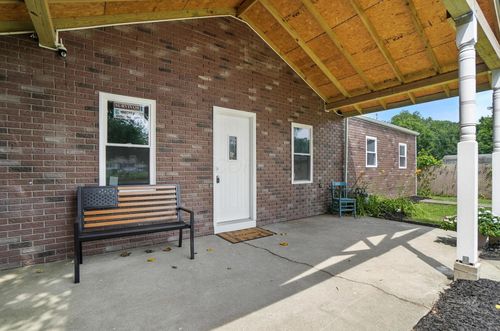 1166 Acton Rd, Columbus, OH, 43224-2704 | Card Image