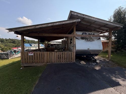 152 Megan Circle, Hillsville, VA, 24343 | Card Image