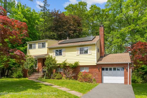 19 Lotus Ln, Waldwick, NJ, 07463-1009 | Card Image