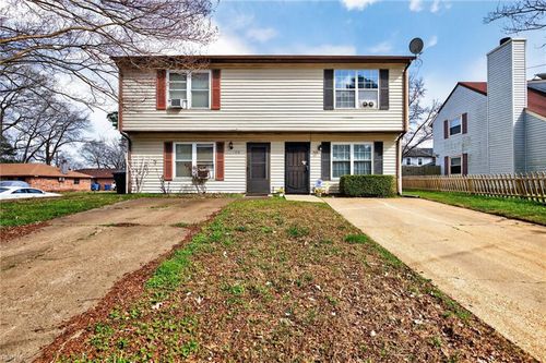 702 Lincoln Ave, Virginia Beach, VA, 23452-4037 | Card Image