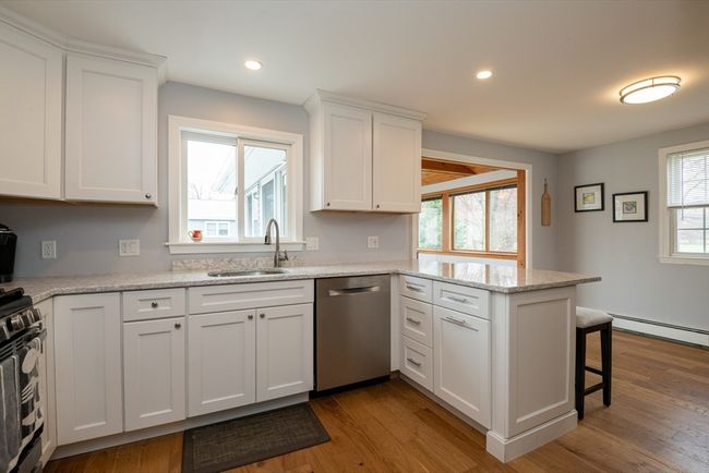242 Bancroft Ave, House other with 4 bedrooms, 2 bathrooms and 4 parking in Reading MA | Image 8