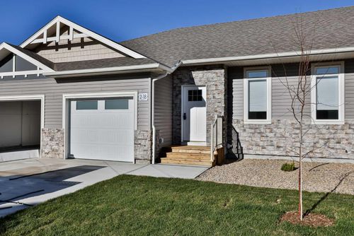 2 - 18 Riverford Close W, Home with 1 bedrooms, 1 bathrooms and 2 parking in Lethbridge AB | Card Image