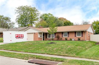 367 Cherrywood Drive, House other with 3 bedrooms, 2 bathrooms and null parking in Fairborn OH | Image 3