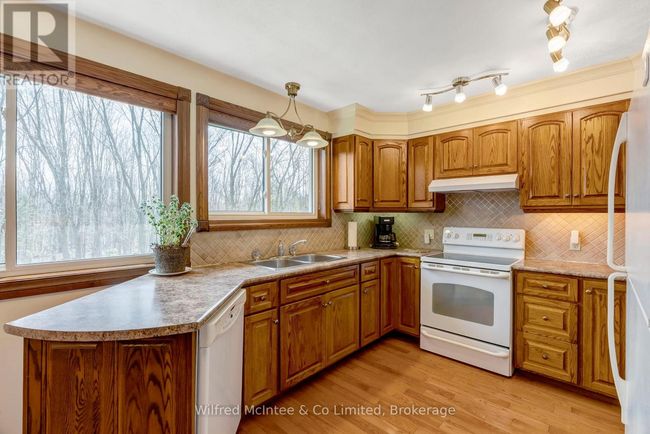 034079 5 Ndr Sideroad, House other with 3 bedrooms, 2 bathrooms and 6 parking in West Grey ON | Image 9
