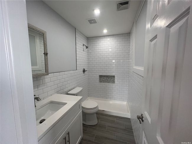 2nd floor bath attached to primary Bedroom | Image 26
