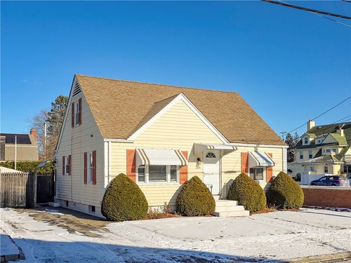 200 Carter Ave, Pawtucket, RI, 02861-2536 | Card Image